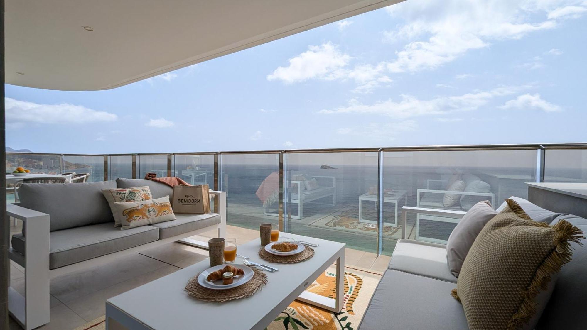 Sunset Cliffs Boho Style Apartment